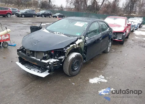 2018 Toyota Corolla Le z USA, uszkodzony, nr VIN 2T1BURHE8JC117463